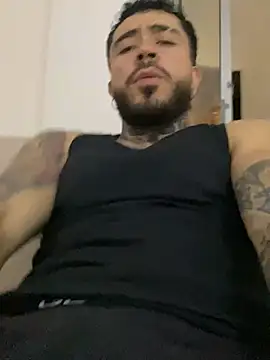 Snapshot of LeoSalvatore_ chatting on 03-20-25, 04:40 LeoSalvatore  online show from 03-20-25, 04:40