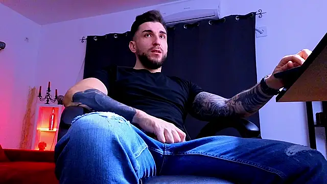 MightyAaron66 online show from 02-06-26, 05:42