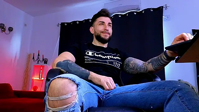 MightyAaron66 online show from 02-12-26, 06:46