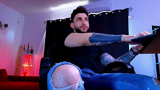 MightyAaron66 online show from 05-05-26, 04:15