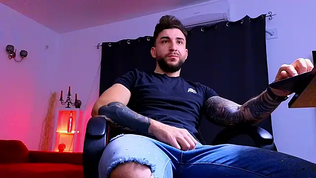 MightyAaron66 online show from 11-11-25, 03:23