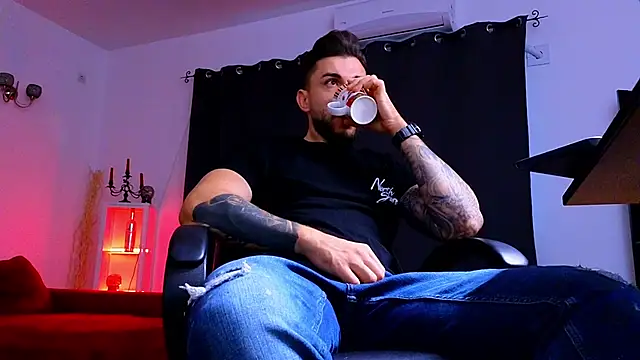 MightyAaron66 online show from 09-22-25, 04:07