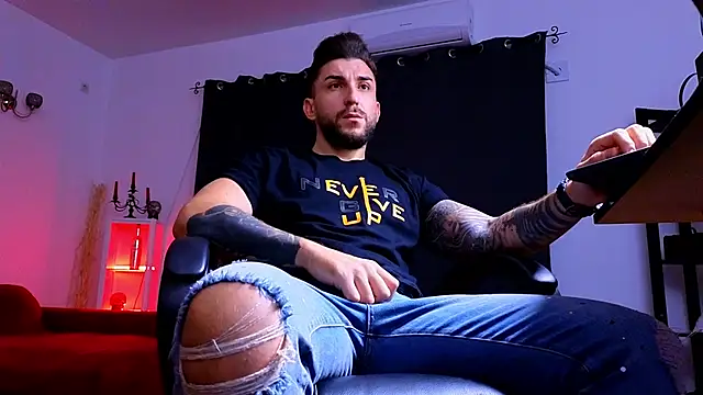 MightyAaron66 online show from 10-06-25, 02:35