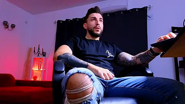 MightyAaron66 online show from 10-08-25, 02:46