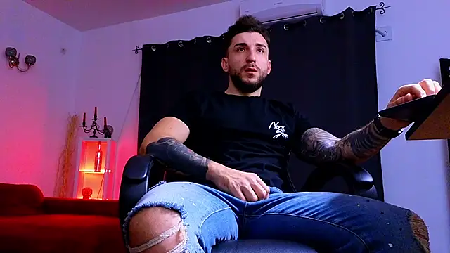 MightyAaron66 online show from 11-27-25, 04:46