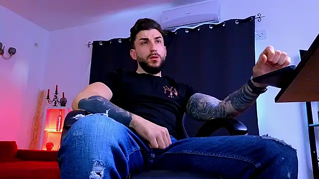 MightyAaron66 online show from 05-19-26, 03:24