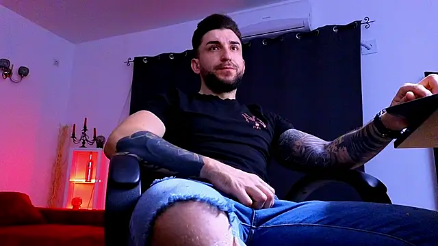 MightyAaron66 online show from 02-01-26, 03:38