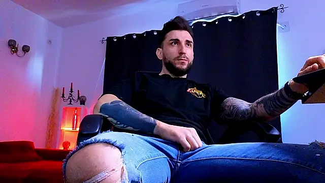 MightyAaron66 online show from 02-03-26, 06:22