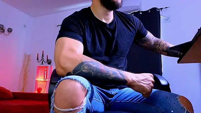 MightyAaron66 online show from 06-28-26, 03:24