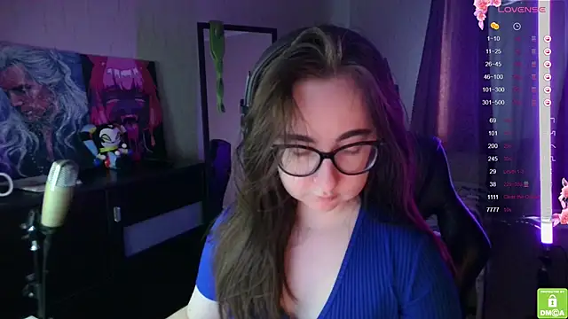 Snapshot of el_sweety chatting on 10-15-25, 10:56 el sweety online show from 10-15-25, 10:56