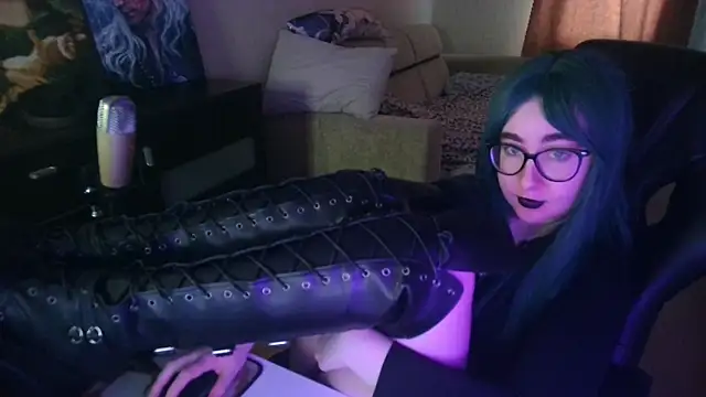 Snapshot of el_sweety chatting on 02-21-25, 11:44 el sweety online show from 02-21-25, 11:44