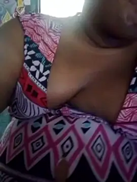 Snapshot of OpraxBellinda chatting on 06-16-26, 01:33 OpraxBellinda online show from 06-16-26, 01:33