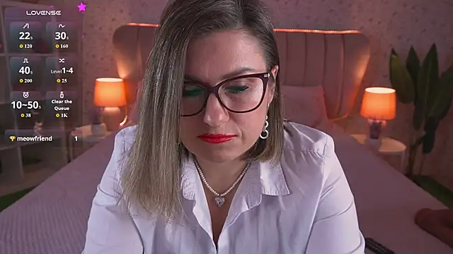 KiraRoxx online show from 02-04-26, 06:58