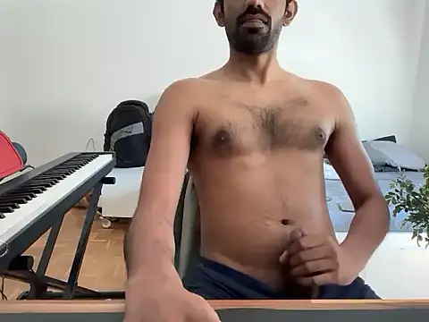 Snapshot of dominanthubby chatting on 04-25-26, 12:30 dominanthubby online show from 04-25-26, 12:30