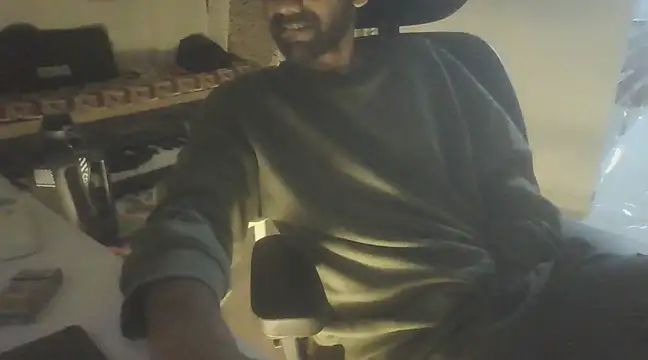Snapshot of dominanthubby chatting on 12-03-24, 05:17 dominanthubby online show from 12-03-24, 05:17