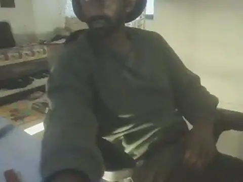 Snapshot of dominanthubby chatting on 12-04-24, 12:19 dominanthubby online show from 12-04-24, 12:19