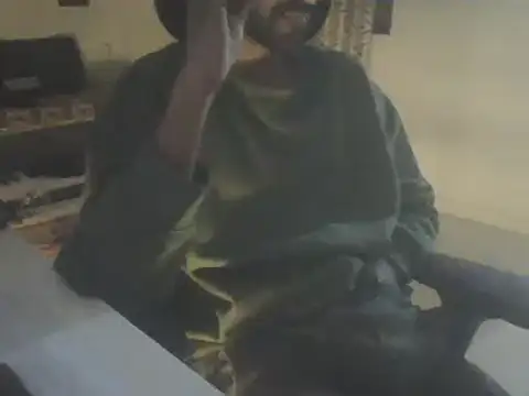 Snapshot of dominanthubby chatting on 12-04-24, 04:10 dominanthubby online show from 12-04-24, 04:10