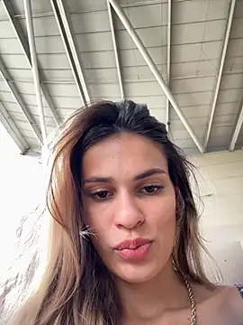 cuteluci  online show from 09-25-25, 07:42