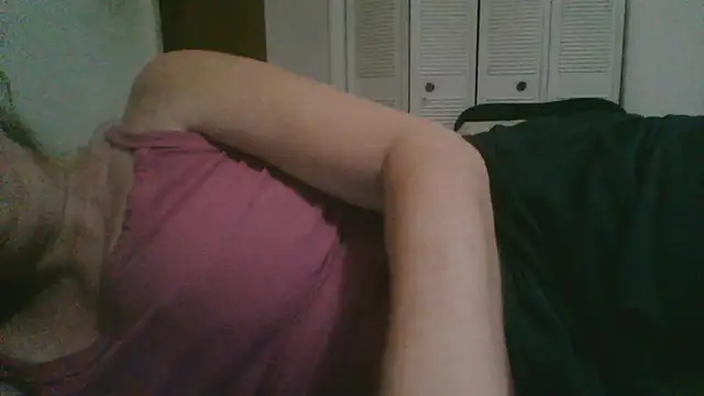 Emilylyn2501 online show from 04-15-26, 03:23