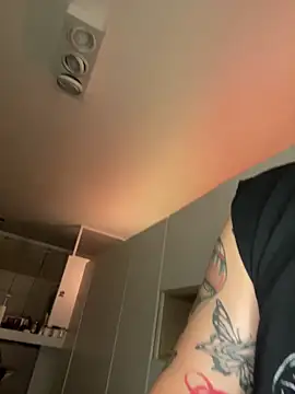 Snapshot of FakkaKaine_ chatting on 02-18-25, 01:54 FakkaKaine  online show from 02-18-25, 01:54