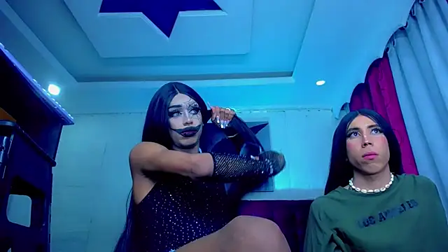 NahomiCamper online show from 10-13-25, 11:05