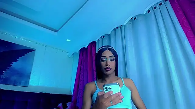 NahomiCamper online show from 11-02-25, 10:37