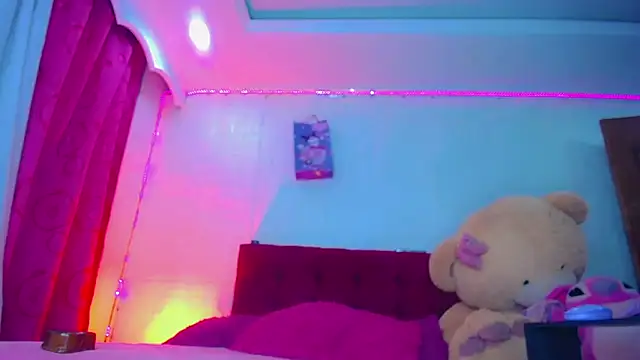 NahomiCamper online show from 03-07-26, 01:23