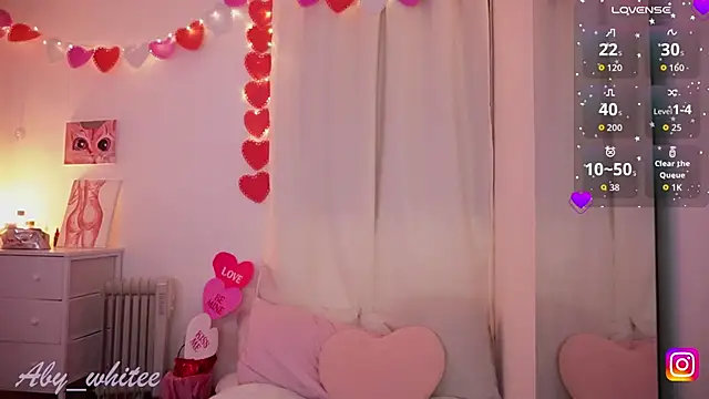 AbyWhitee online show from 03-18-26, 10:40