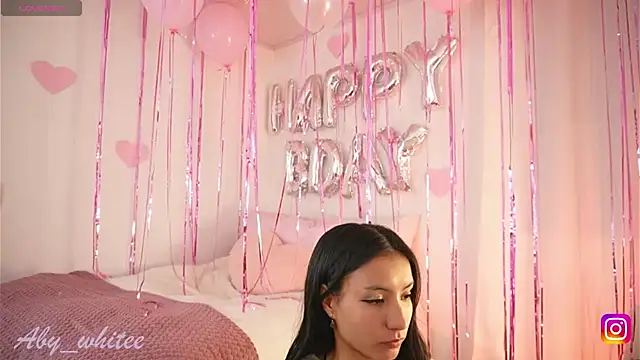 AbyWhitee online show from 10-17-25, 04:49