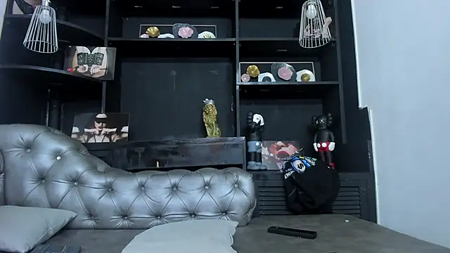 Snapshot of HeellBoy_ chatting on 10-22-25, 08:08 HeellBoy online show from 10-22-25, 08:08