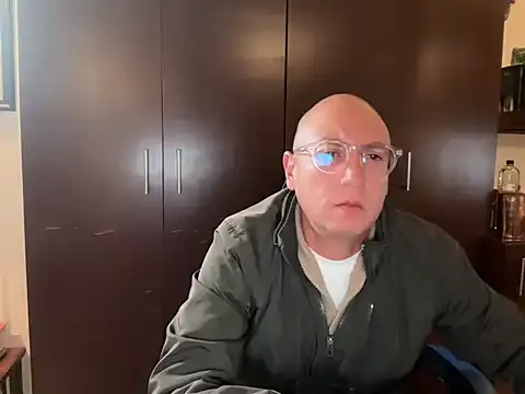 Snapshot of alanan881 chatting on 12-03-24, 04:10 alanan881 online show from 12-03-24, 04:10