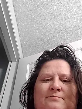 Snapshot of staceysmomfow chatting on 01-03-25, 02:51 staceysmomfow online show from 01-03-25, 02:51