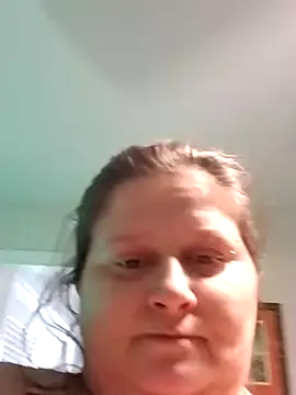 Snapshot of staceysmomfow chatting on 01-20-25, 01:39 staceysmomfow online show from 01-20-25, 01:39