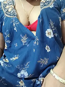 Snapshot of samitasharma chatting on 04-23-26, 01:57 samitasharma online show from 04-23-26, 01:57