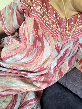 Snapshot of samitasharma chatting on 02-16-26, 05:50 samitasharma online show from 02-16-26, 05:50