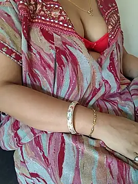 Snapshot of samitasharma chatting on 04-27-26, 03:59 samitasharma online show from 04-27-26, 03:59