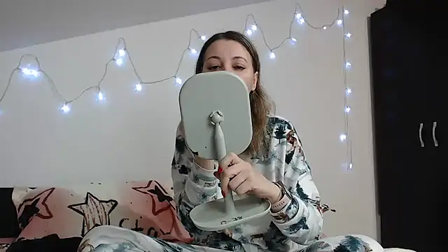 Snapshot of SweetMaddy888 chatting on 01-04-25, 04:12 SweetMaddy888 online show from 01-04-25, 04:12