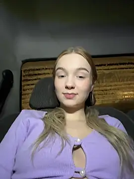 Baby Tiny online show from 01-05-25, 04:59