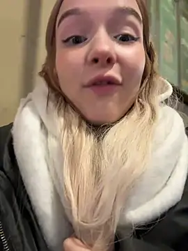 Baby Tiny online show from 02-01-25, 04:22