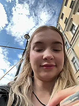 Baby Tiny online show from 09-10-25, 11:31