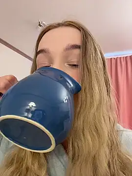Baby Tiny online show from 05-07-26, 11:57