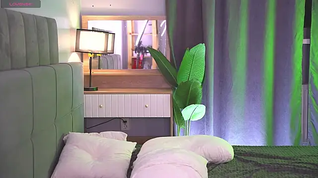 Tella dream online show from 05-26-26, 02:26