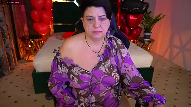 Snapshot of MilaSkyy chatting on 02-20-25, 03:34 MilaSkyy online show from 02-20-25, 03:34