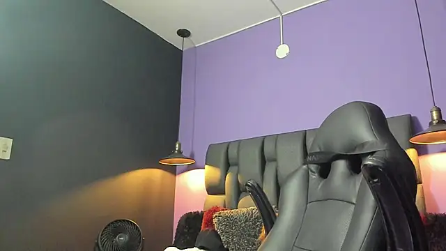 Lyon vach online show from 10-25-25, 01:16