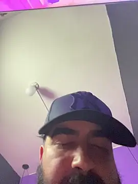 Lyon vach online show from 11-26-25, 08:20