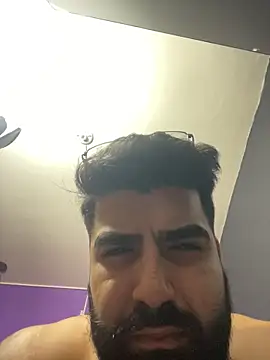 Lyon vach online show from 12-19-25, 04:31