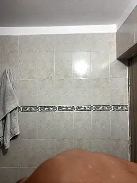 Lyon vach online show from 10-24-25, 01:10