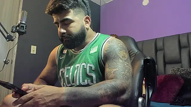 Lyon vach online show from 02-17-26, 01:58