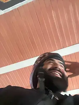 Lyon vach online show from 11-02-25, 03:39