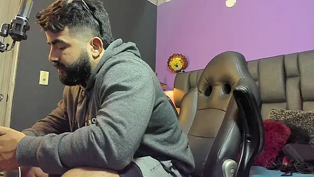 Lyon vach online show from 02-18-26, 02:20